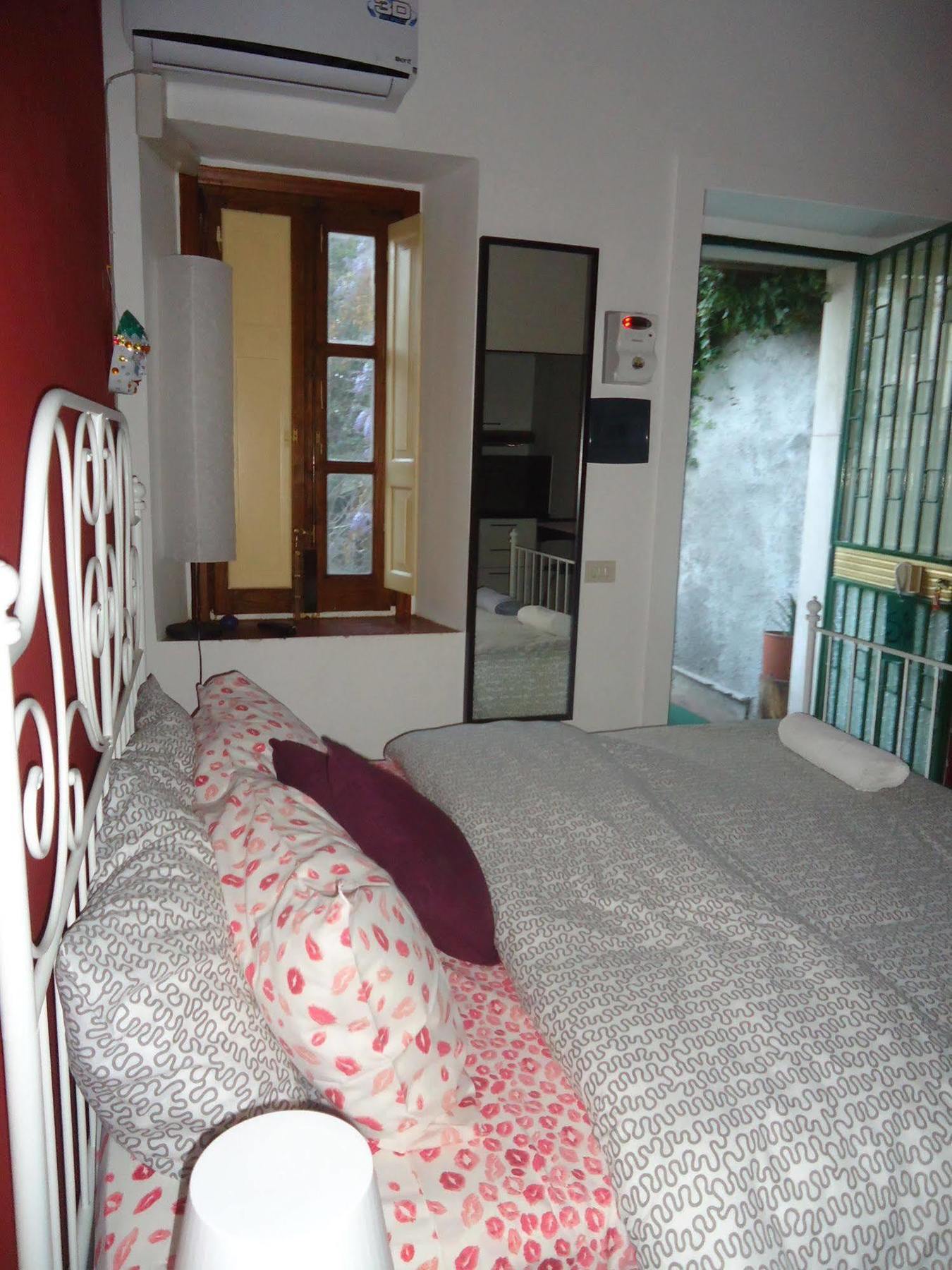 - Homstel Hostel Taormina